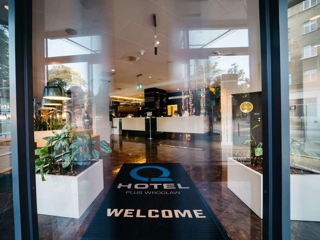 Q Hotel Plus Wroclaw Ruang foto