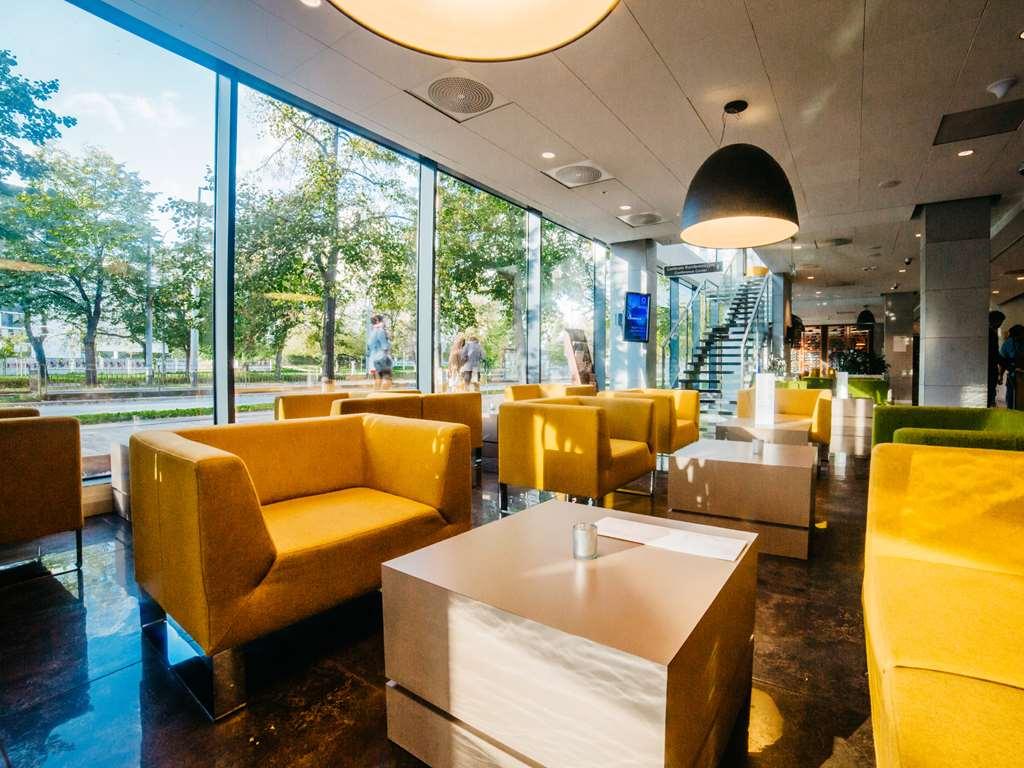 Q Hotel Plus Wroclaw Ruang foto