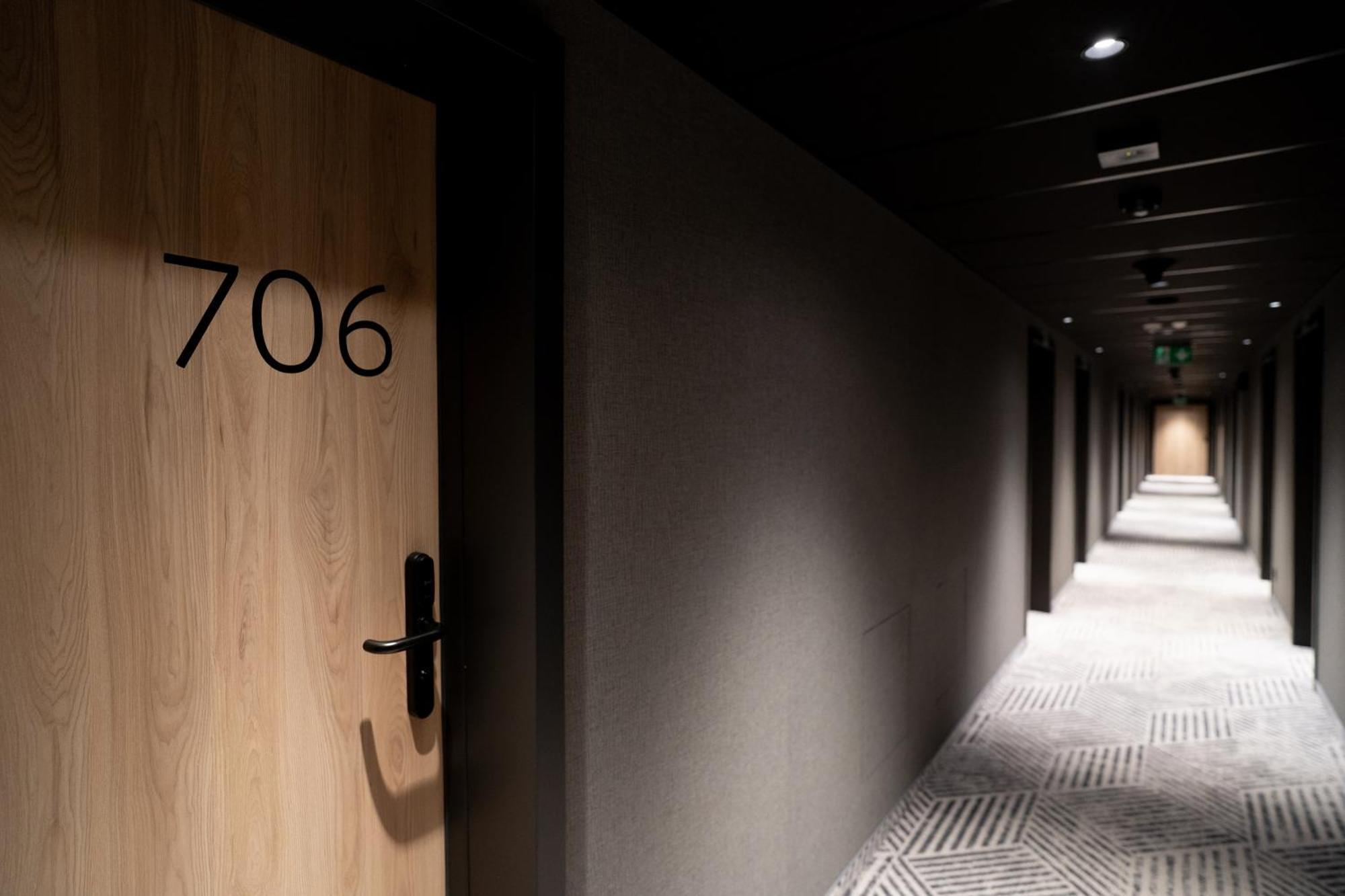 Q Hotel Plus Wroclaw Bagian luar foto