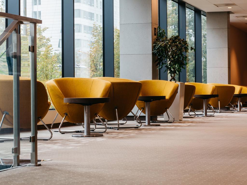 Q Hotel Plus Wroclaw Bagian luar foto